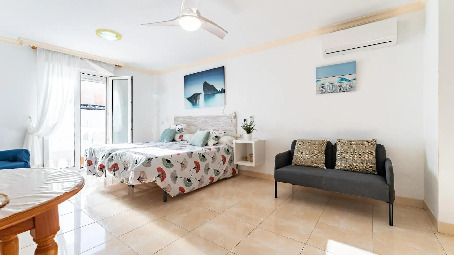 Malagasuite El Levante Apartments Торремолинос