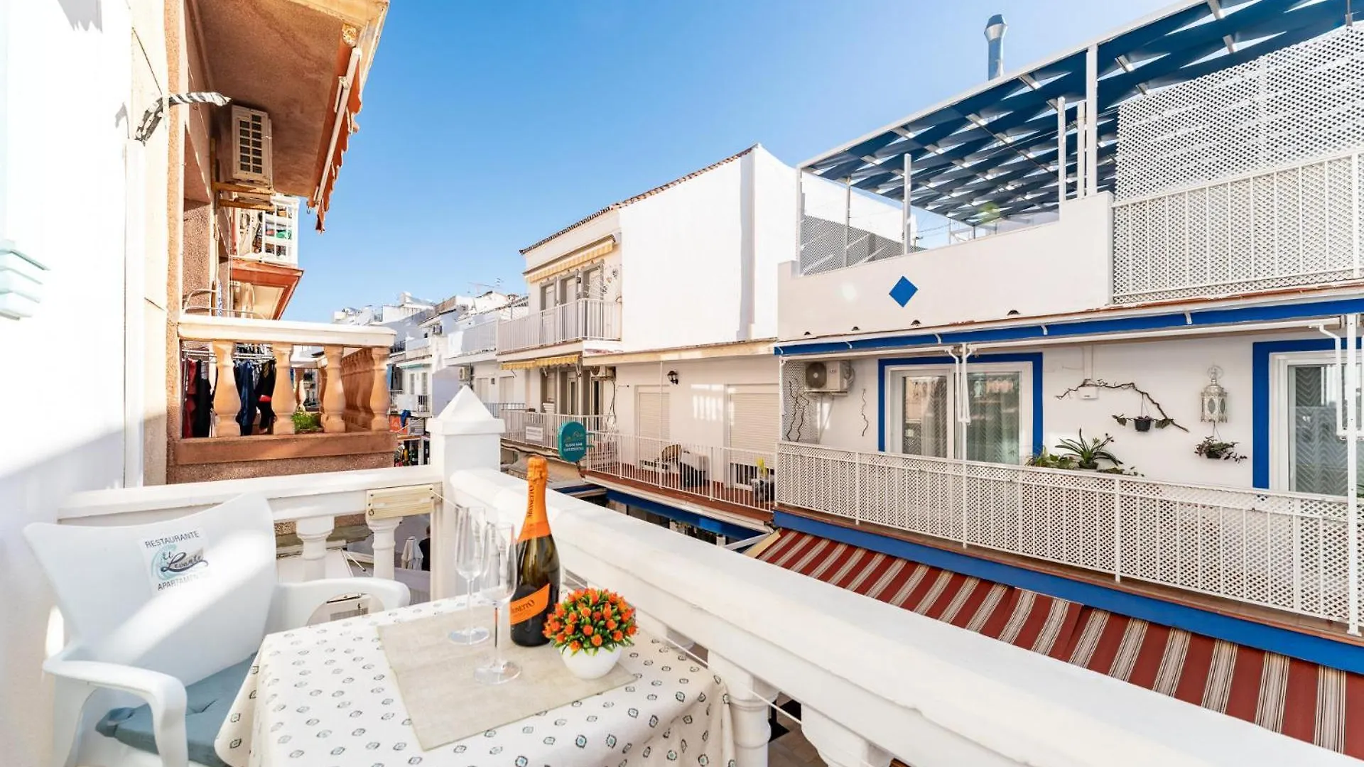 Malagasuite El Levante Apartments Торремолинос