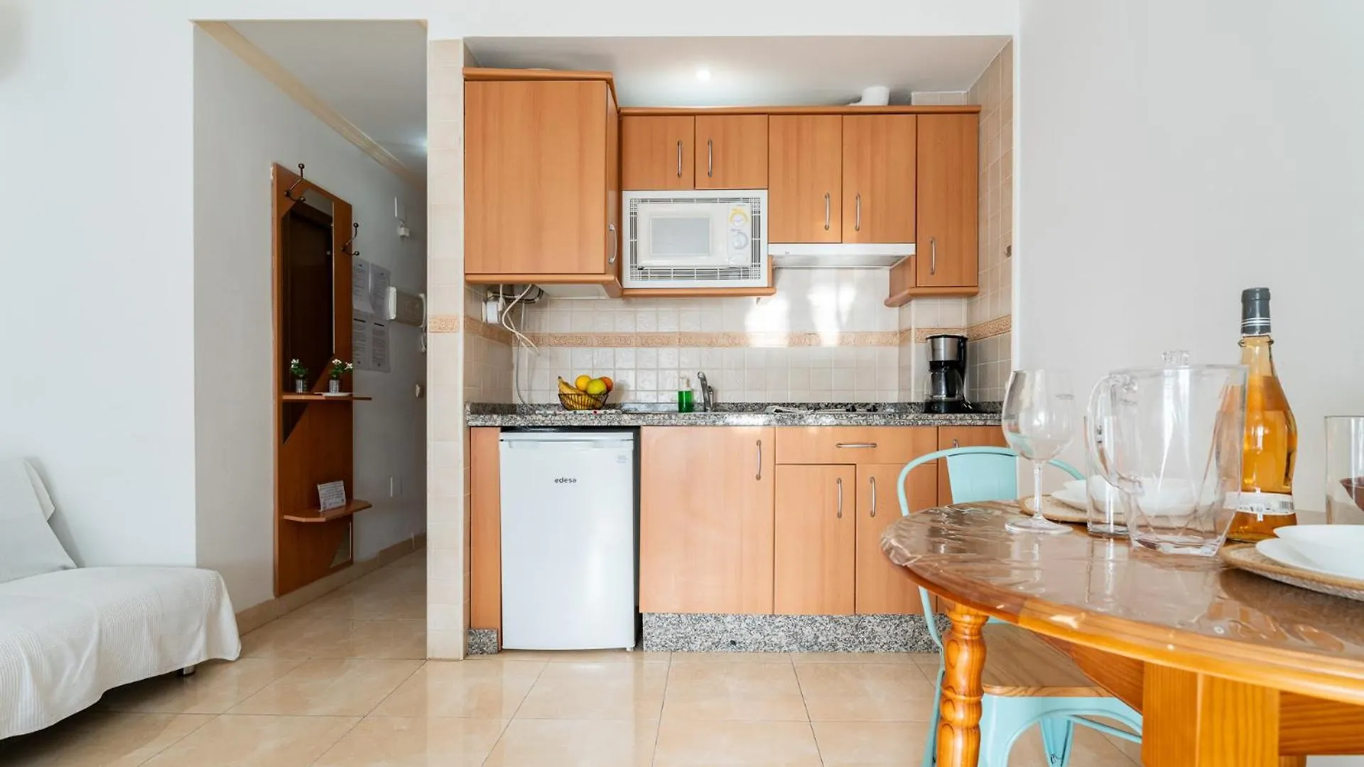 Malagasuite El Levante Apartments Торремолинос