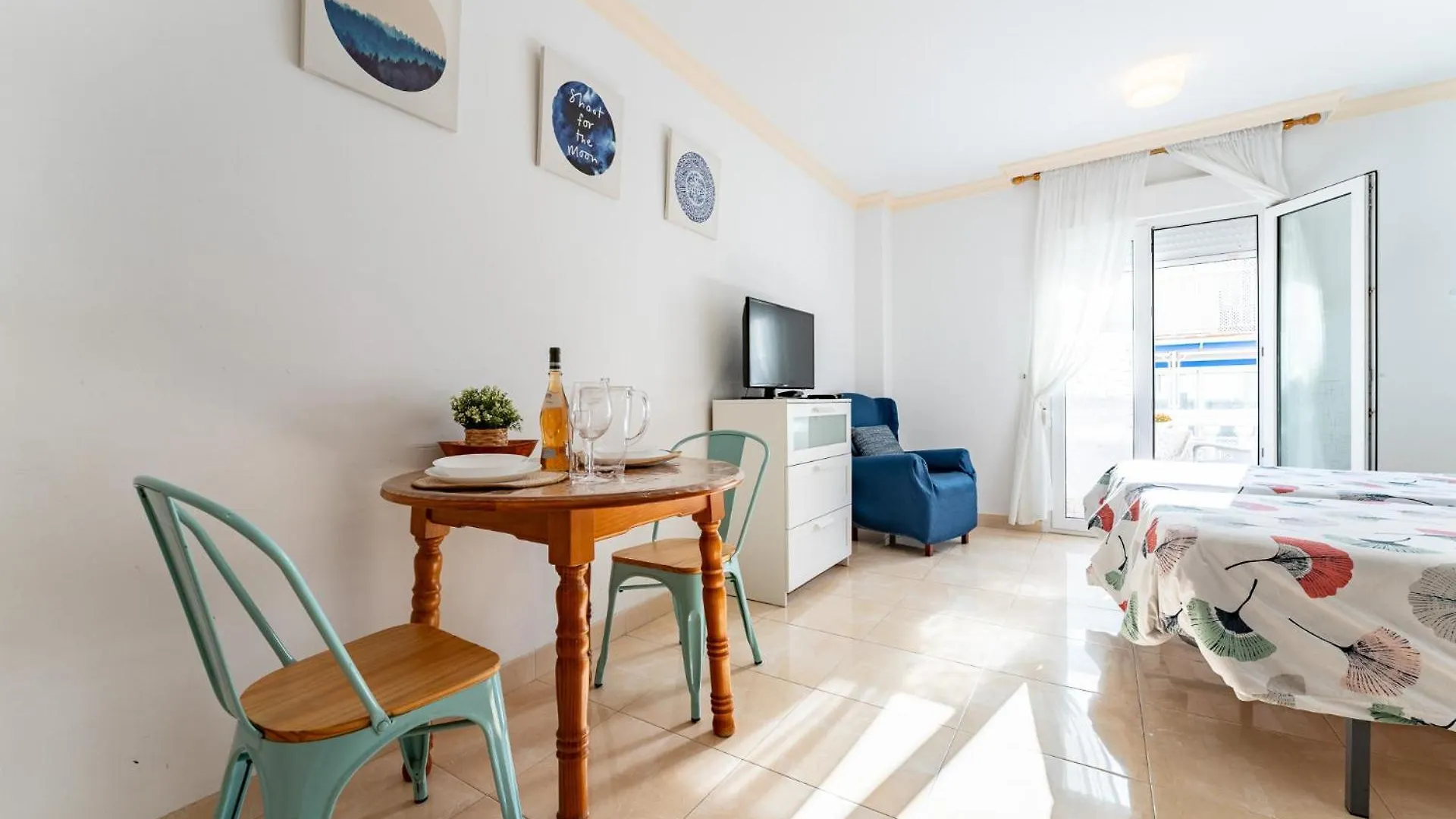 Malagasuite El Levante Apartments Торремолинос